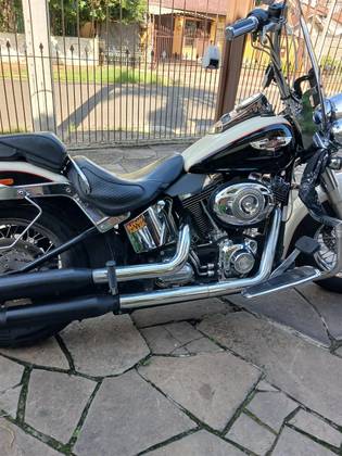 HARLEY-DAVIDSON SOFTAIL DELUXE 